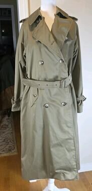 Titus MacDuff Vtg Olive Green Belted Trench Coat 10R Plaid Lined Dark Academia
